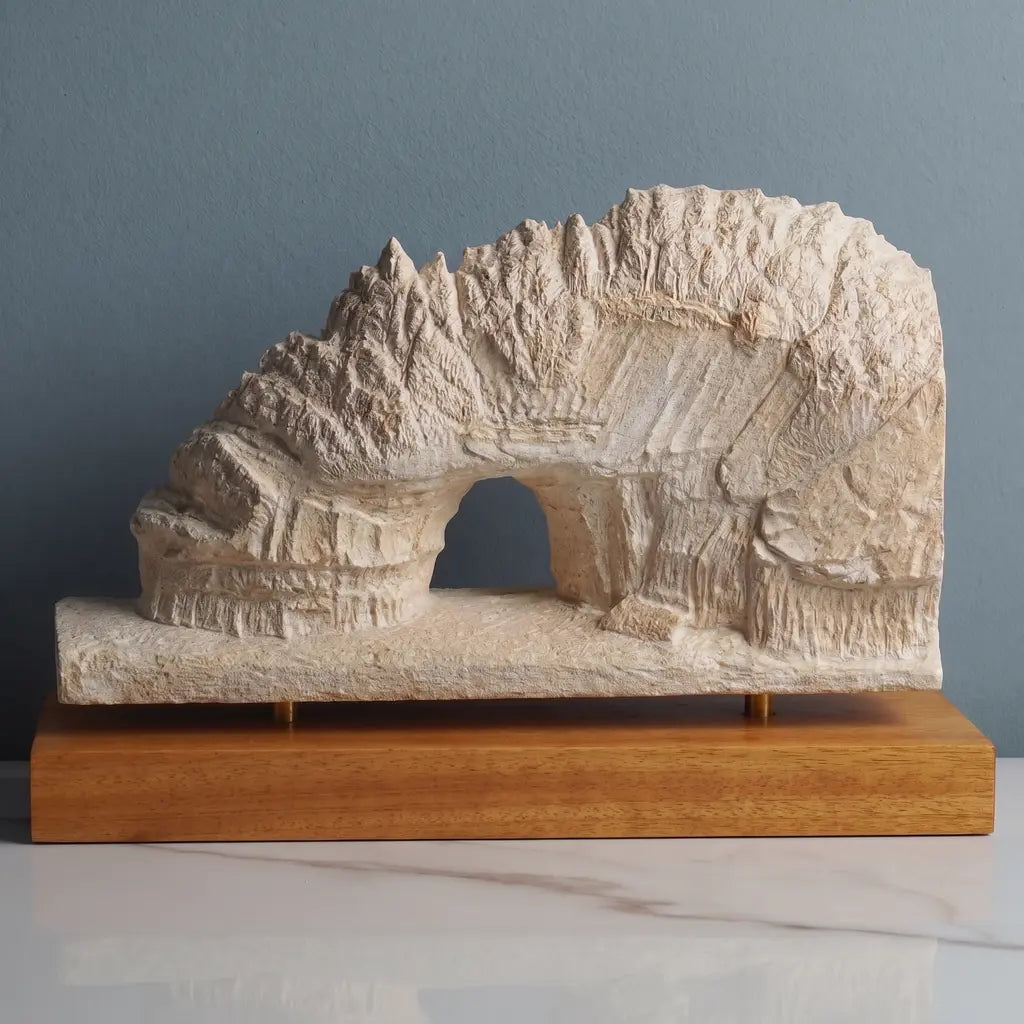 Pictured Rocks Sculpture - Lover's Leap Sculpted Peaks