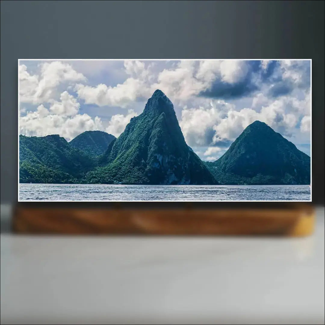 Pitons Sculpture (Soufrière Bay, Saint Lucia) Sculpted Peaks
