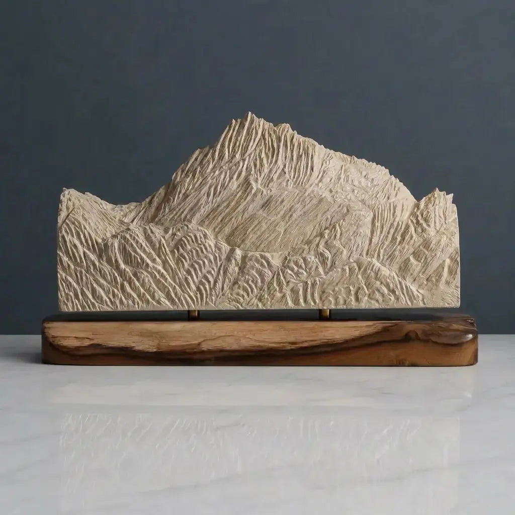 Puncak Jaya / Carstensz Pyramid Sculpture (Papua, Indonesia) Sculpted Peaks