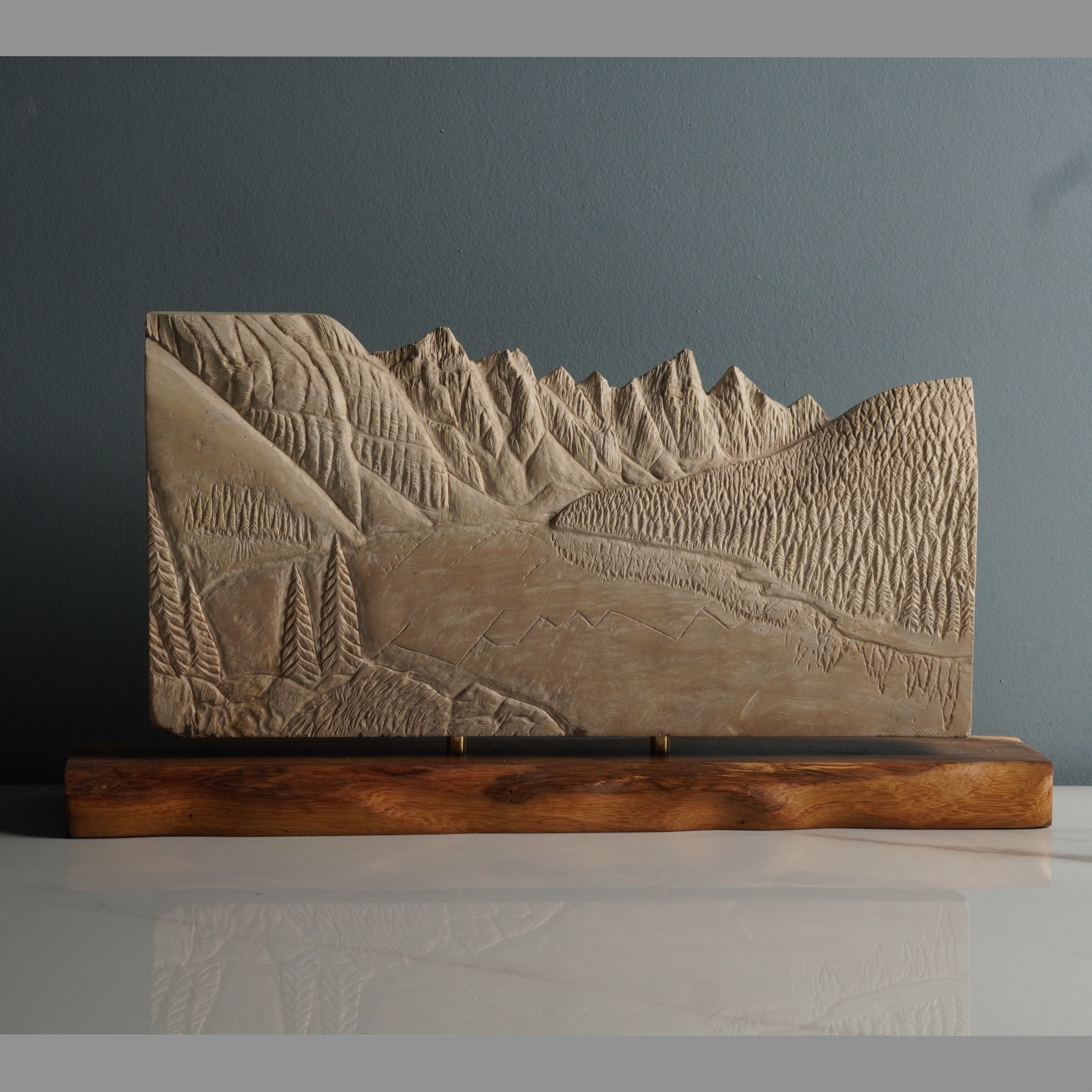 Valley of the Ten Peaks (Moraine Lake - Sample Sculpture) - SMPL 184