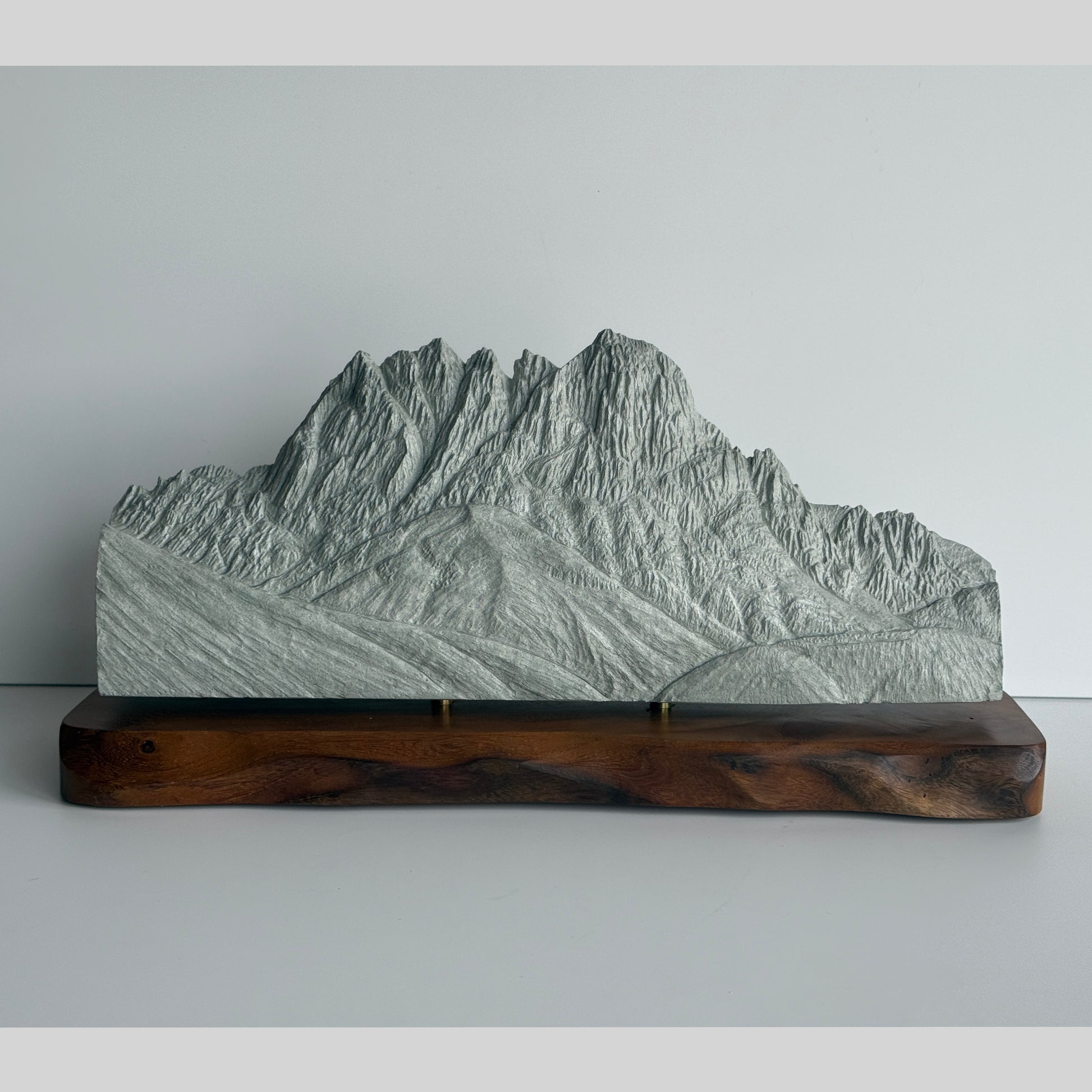 Sculpted Peaks Sculpture SMPL 137