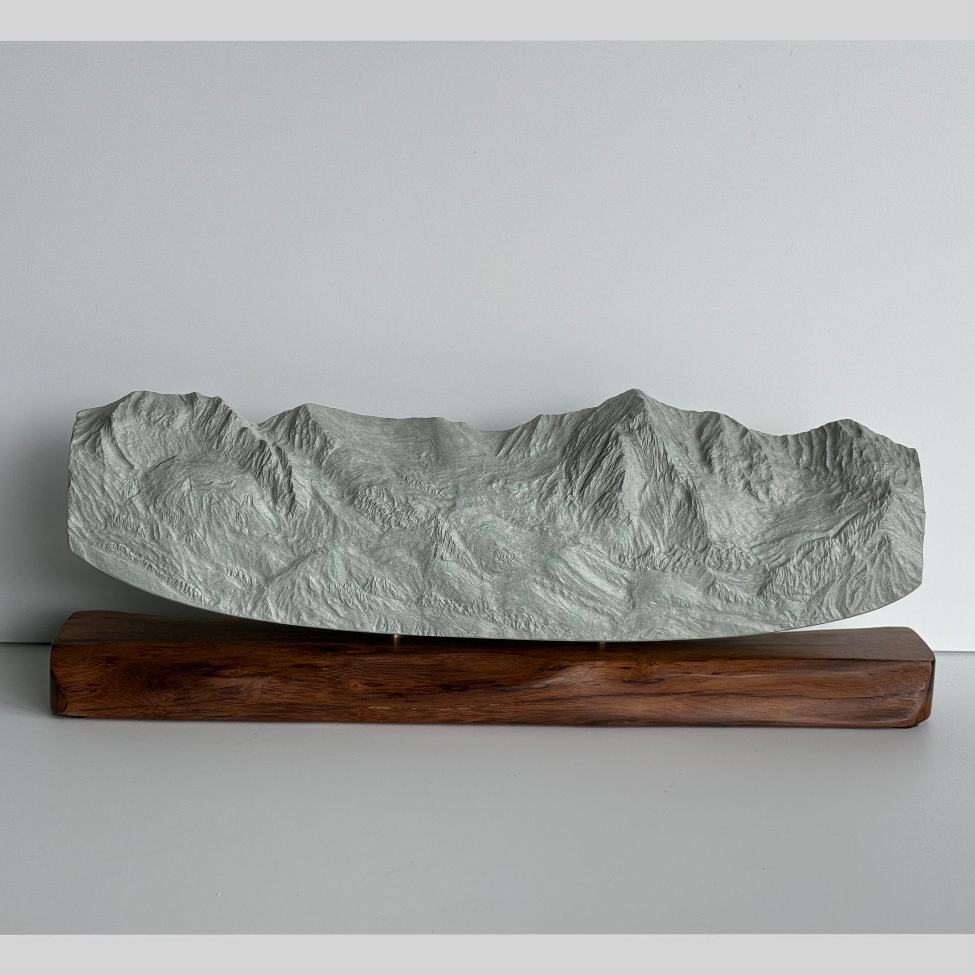 Sculpted Peaks Sculpture SMPL 148