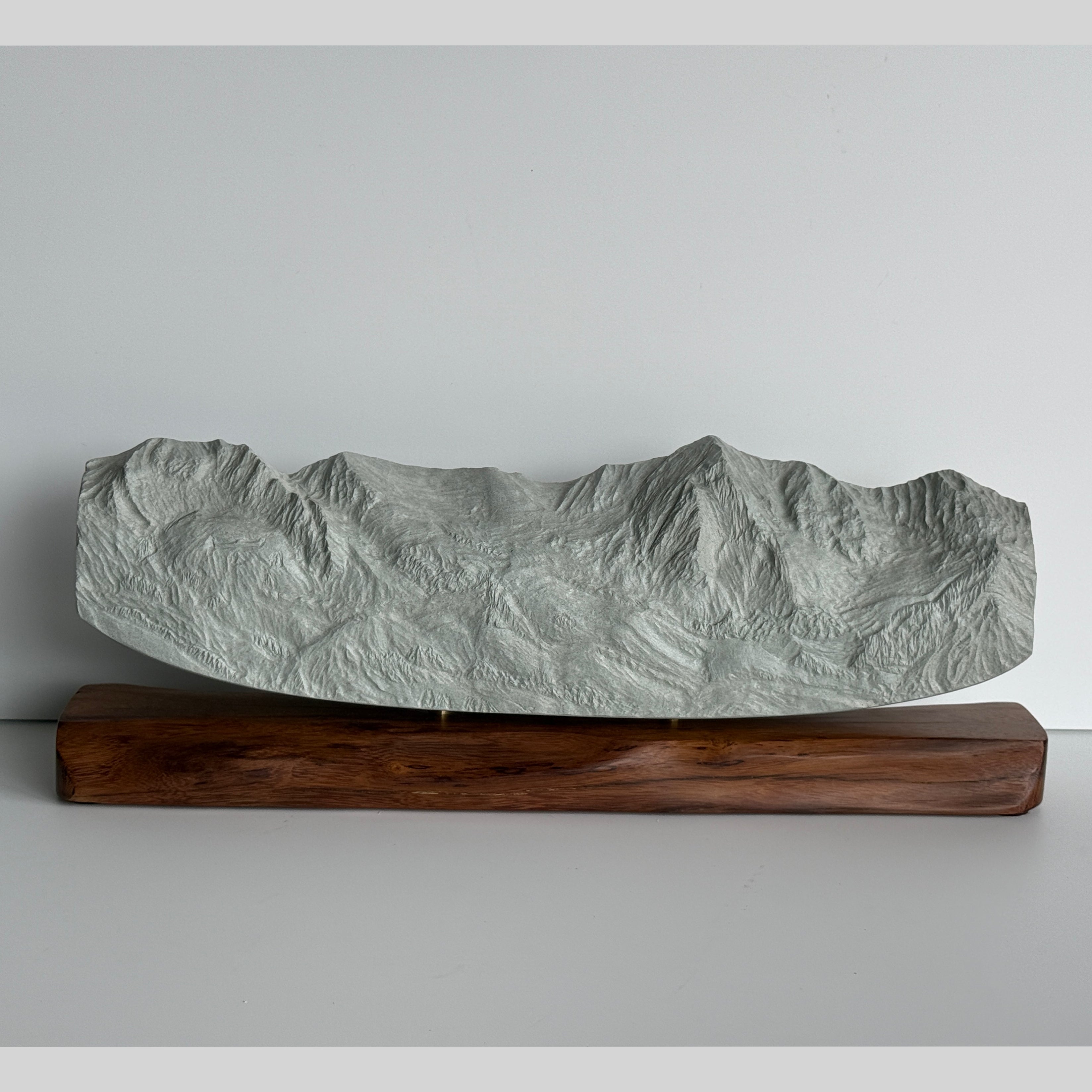 Sculpted Peaks Sculpture SMPL 148