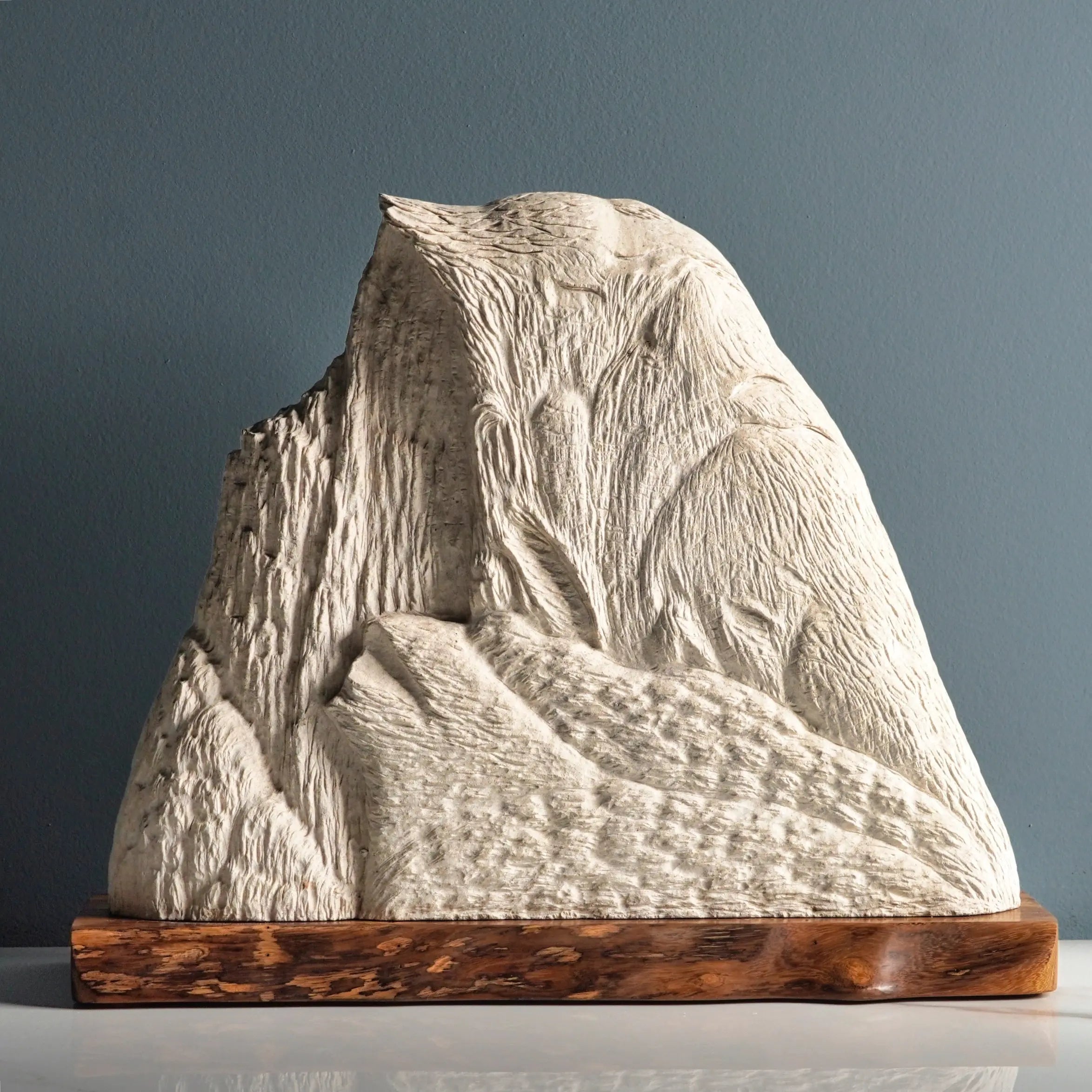 Sculpted Peaks Sculpture SMPL 196