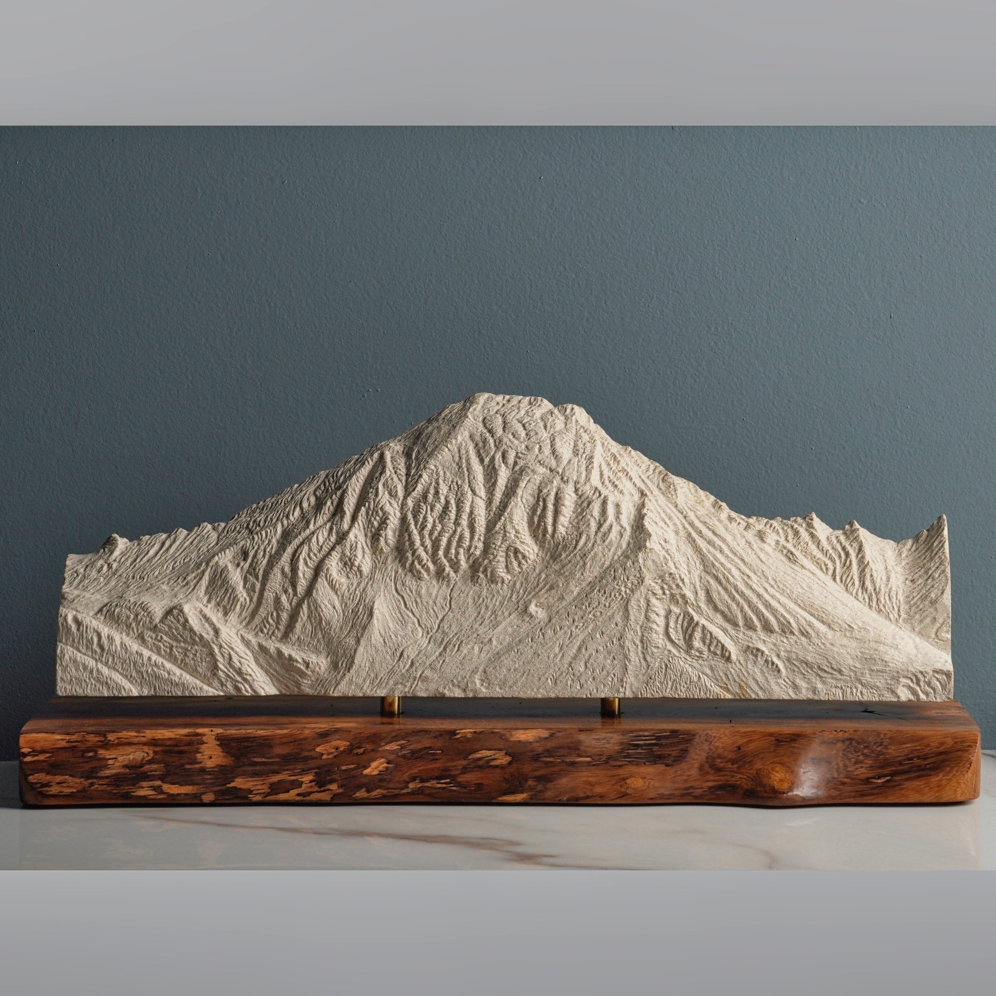 Sculpted Peaks Sculpture SMPL 263