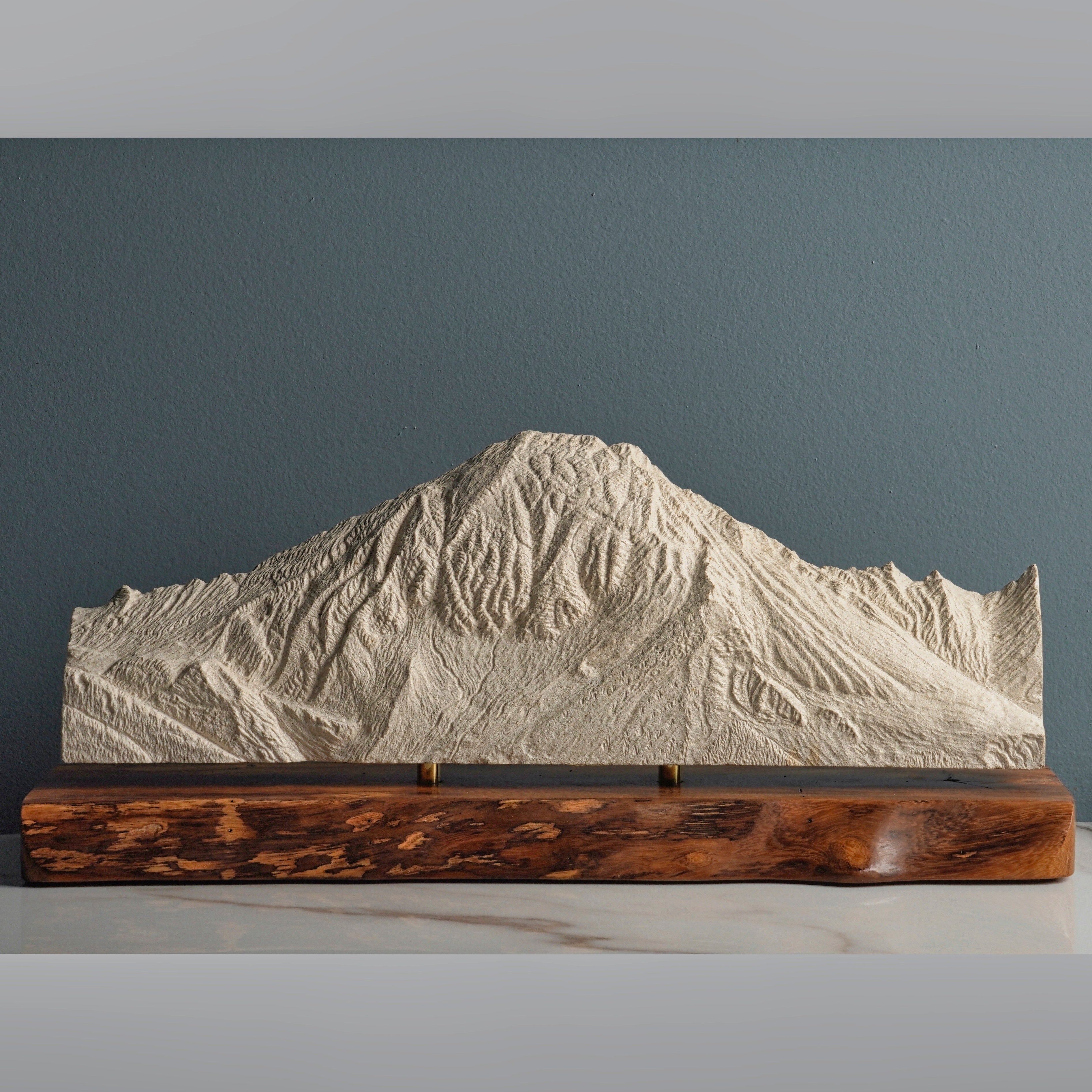 Sculpted Peaks Sculpture SMPL 263