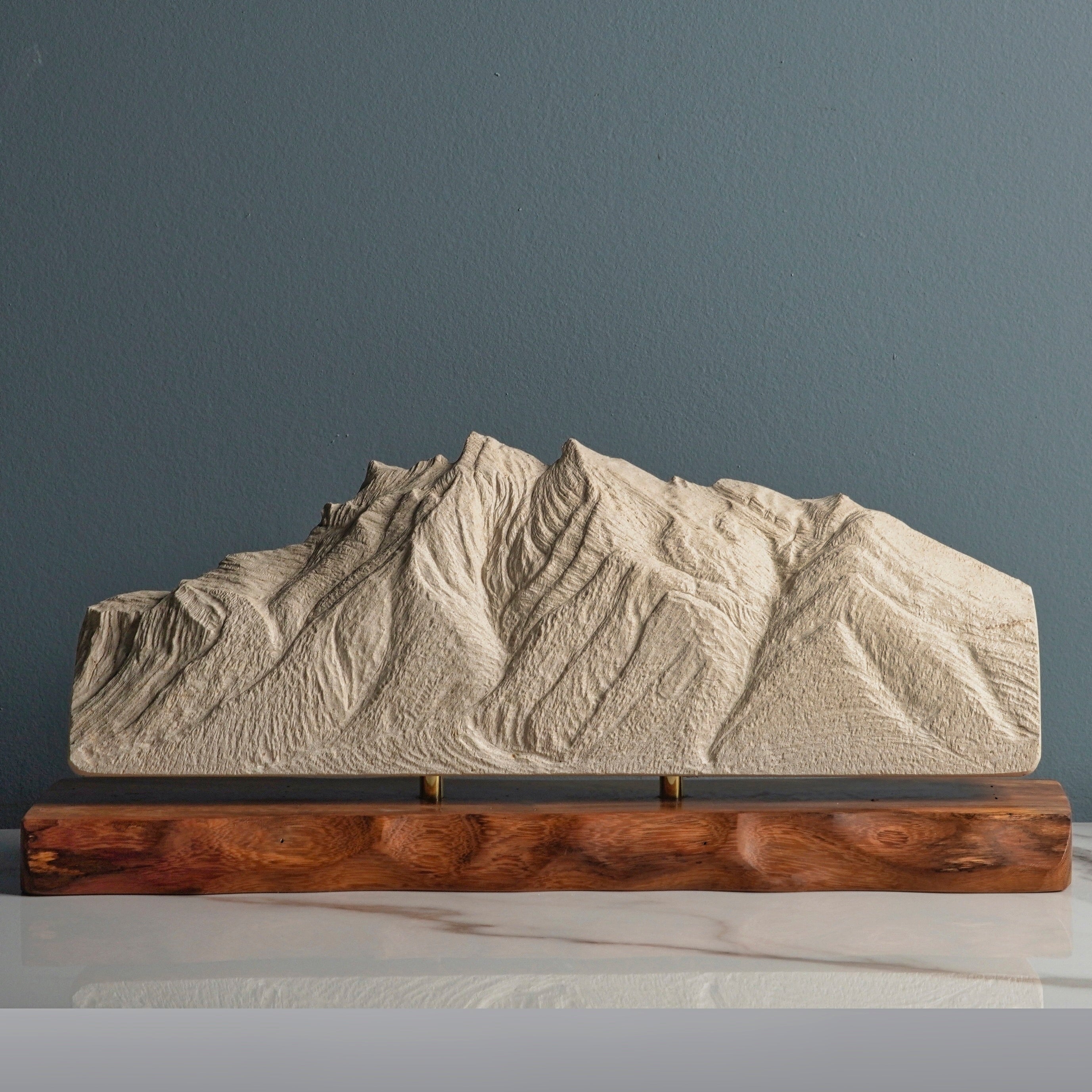 Sculpted Peaks Sculpture SMPL 267