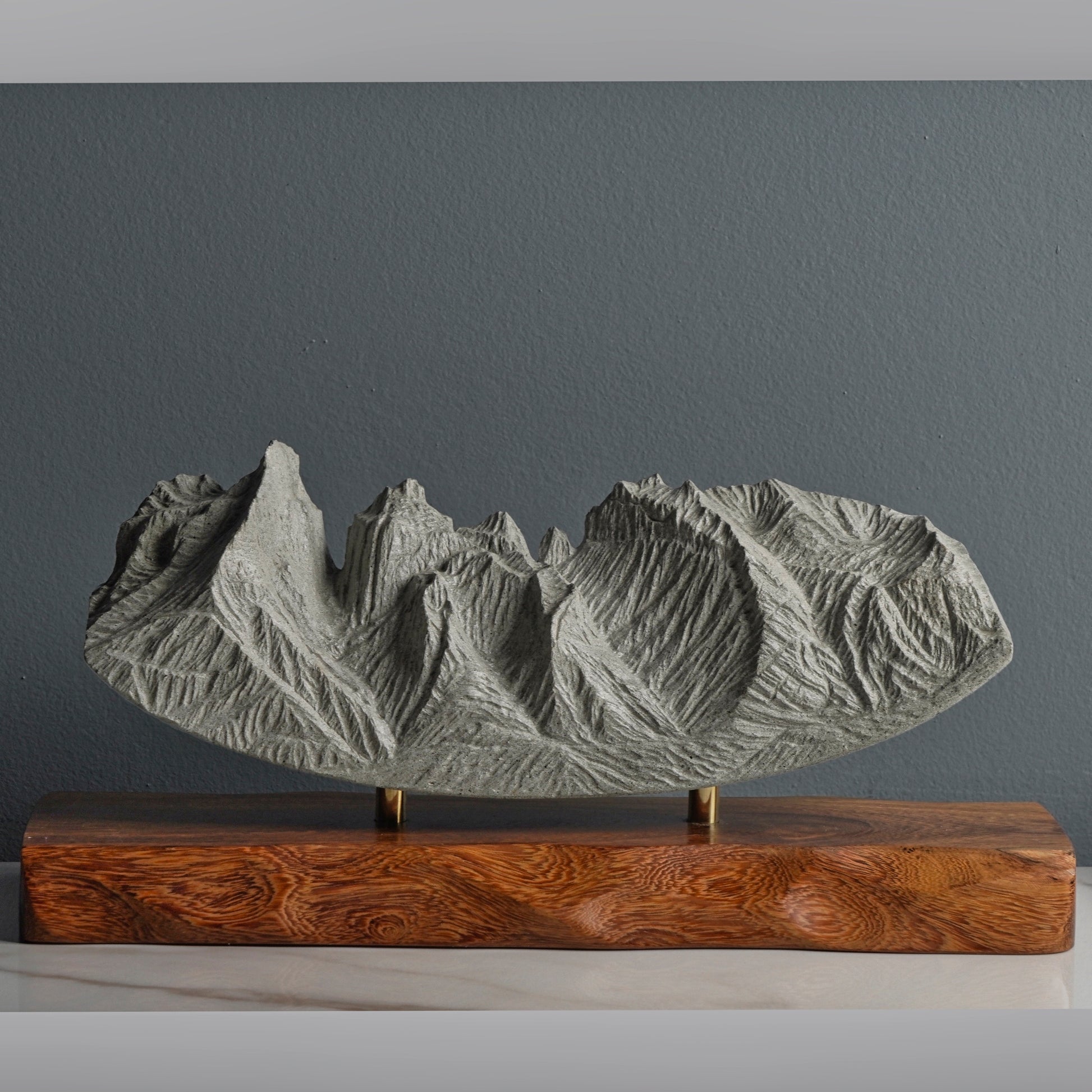 Sculpted Peaks Sculpture SMPL 280