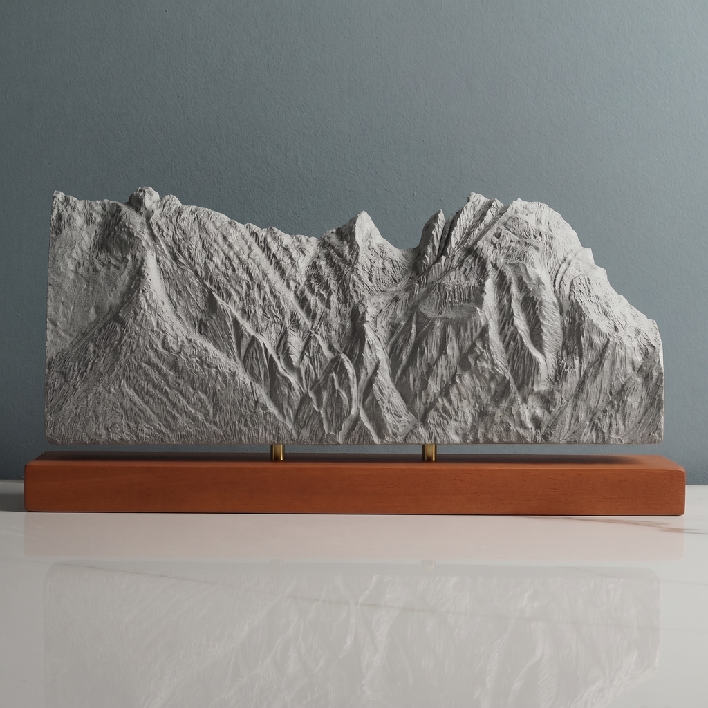 Schlafende Hexe Sculpture - Lattengebirge