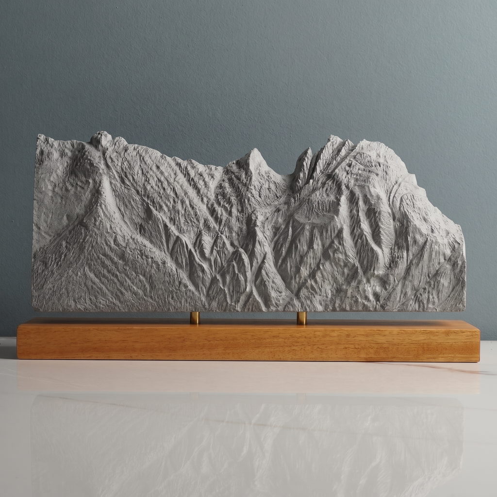 Schlafende Hexe Sculpture - Lattengebirge