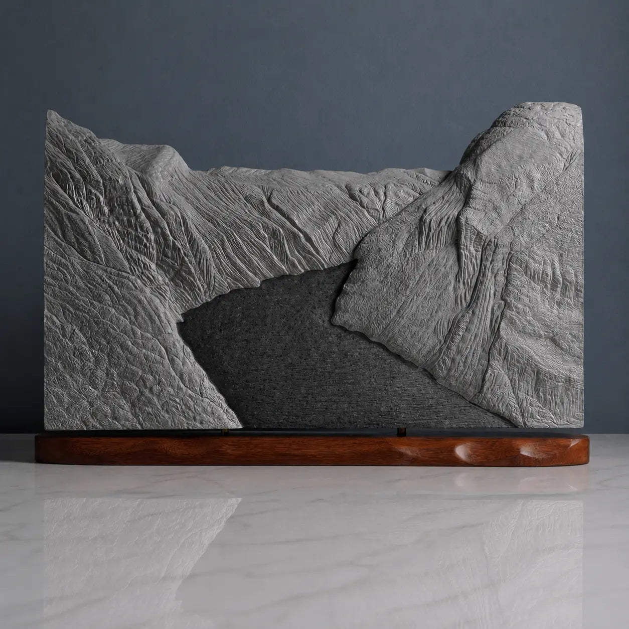 Seven Sisters Sculpture | Geirangerfjord, Norway | Sculpted Peaks