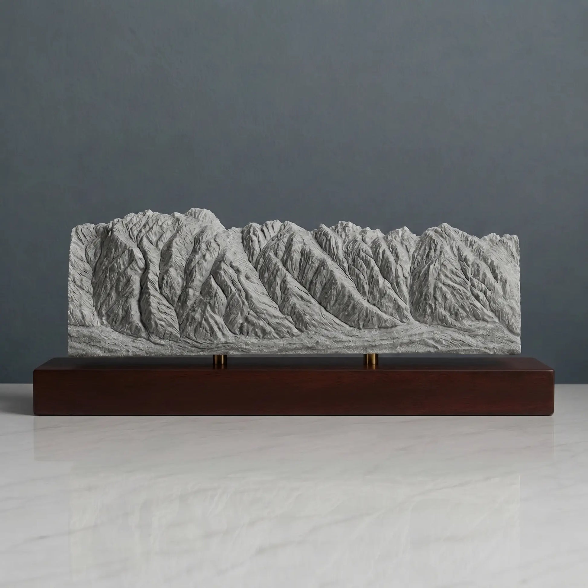 The Remarkables Sculpture (Lake Wakatipu, New Zealand) Sculpted Peaks